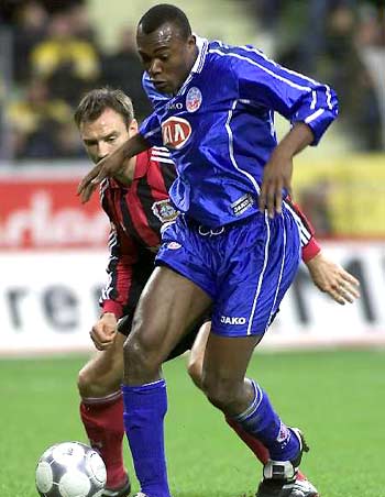 在硬地场 在硬地场